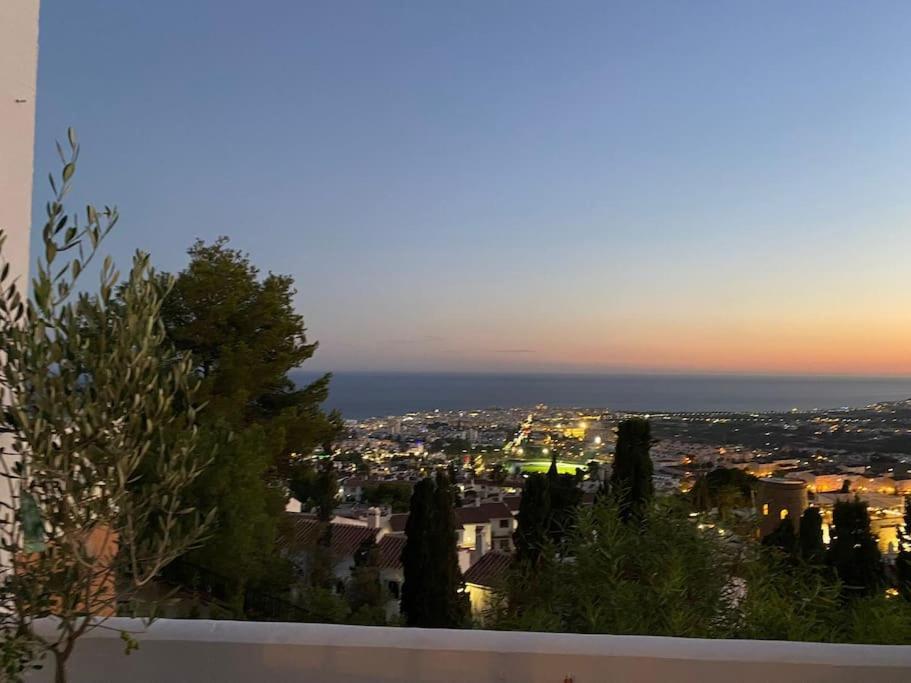 Precioso Apartamento Mandarinos Con Vistas Al Mar Nerja Esterno foto