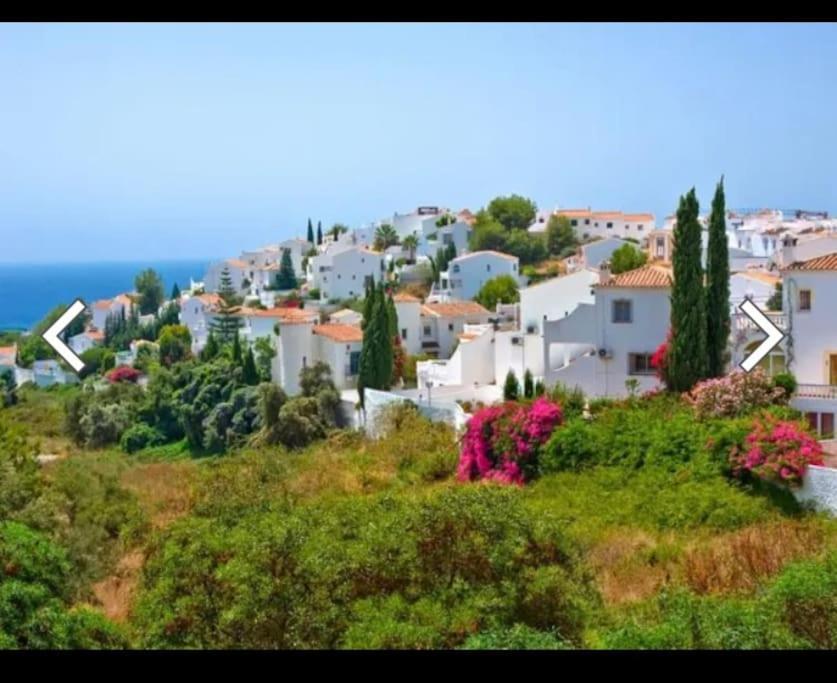 Precioso Apartamento Mandarinos Con Vistas Al Mar Nerja Esterno foto