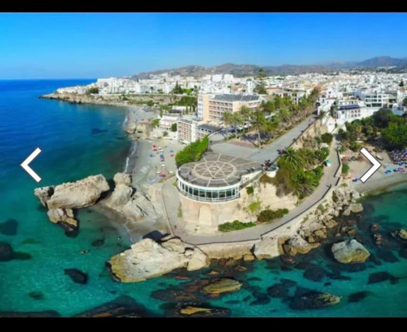 Precioso Apartamento Mandarinos Con Vistas Al Mar Nerja Esterno foto