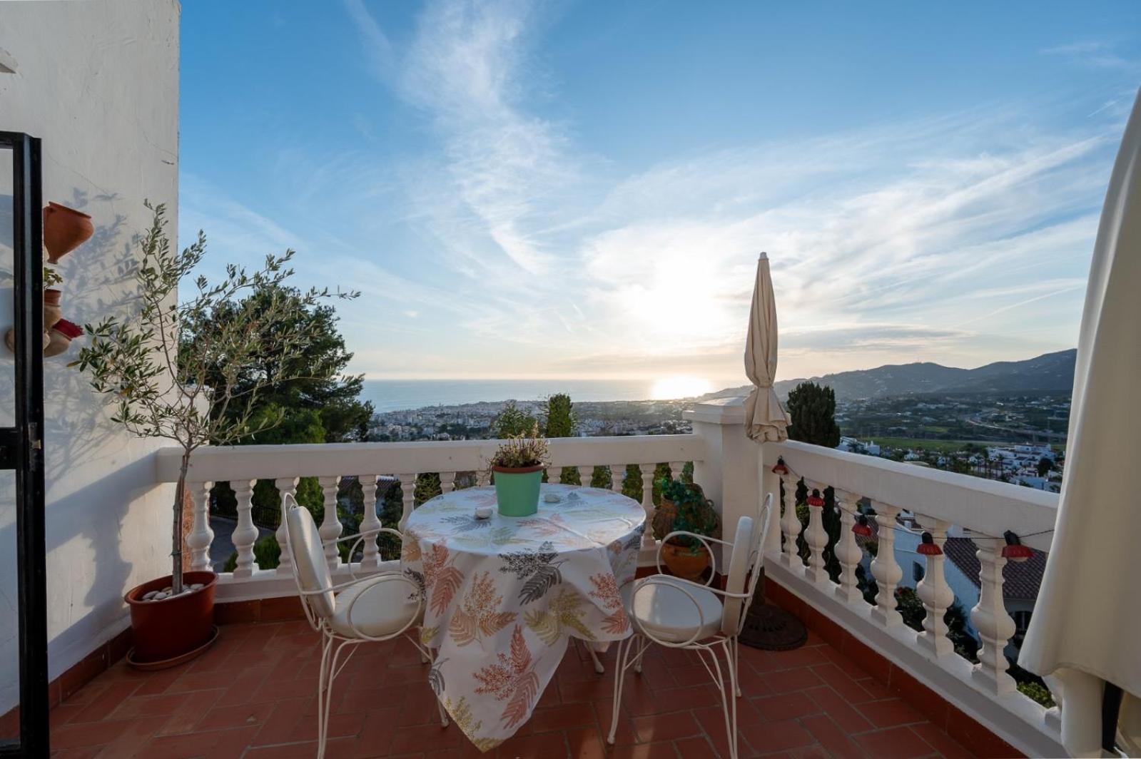 Precioso Apartamento Mandarinos Con Vistas Al Mar Nerja Esterno foto